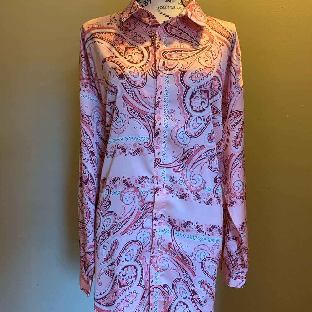 Pink paisley long sleeve front button blouse